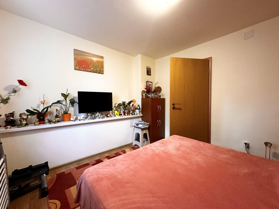 Apartament cu 3 camere intr-o zona linistita- Dambovita