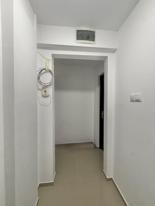 Apartament 3 camere, 2 bai, mobilat/utilat, etaj 3, zona Sagului 