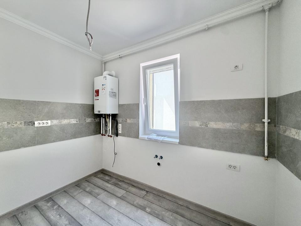 Apartament 2 camere, decomandat, 53mp utili, 30mp curte in Giroc 
