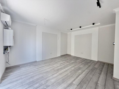 Apartament 2 camere, open space, 48mp utili, 30mp curte in Giroc 