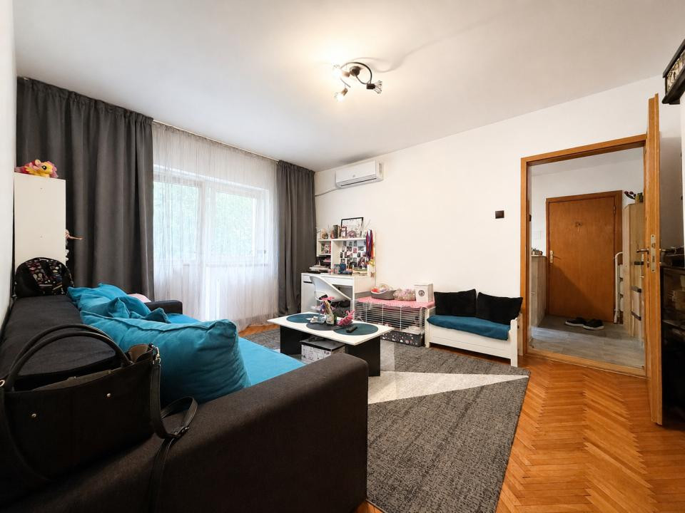 Apartament cu 2 camere, 43mp utili, etaj 2, bloc izolat -Dambovita