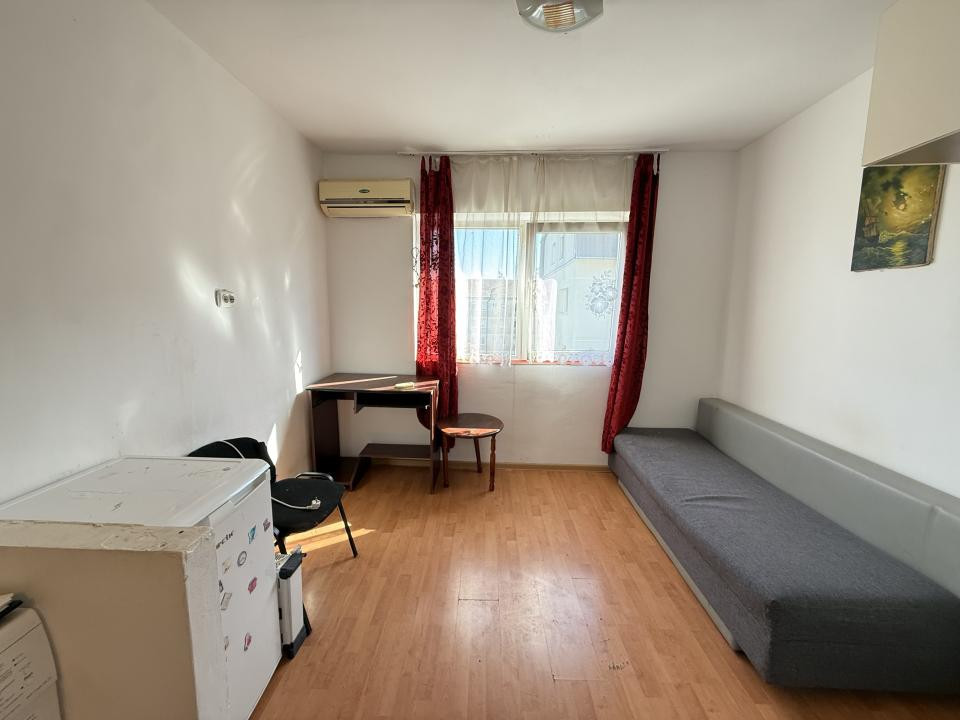 Apartament cu o camera, 15 mp, etaj 4/5 - Sagului