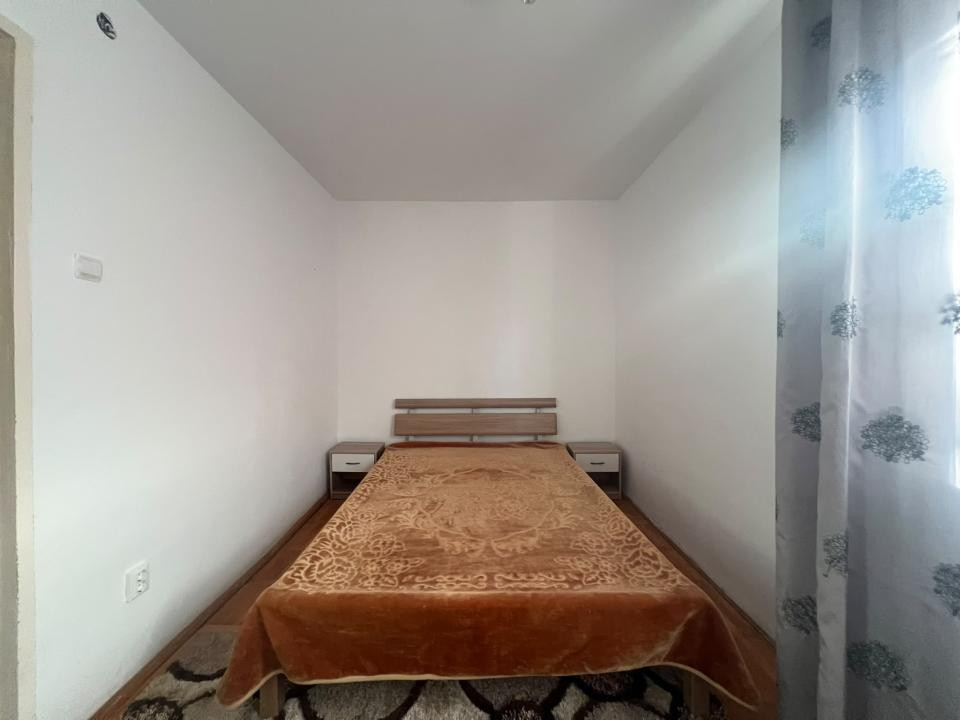 OCAZIE - Apartament 2 camere, 42 mp, etaj 1 - zona Sagului