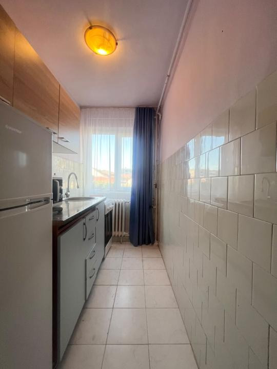 OCAZIE - Apartament 2 camere, 42 mp, etaj 1 - zona Sagului