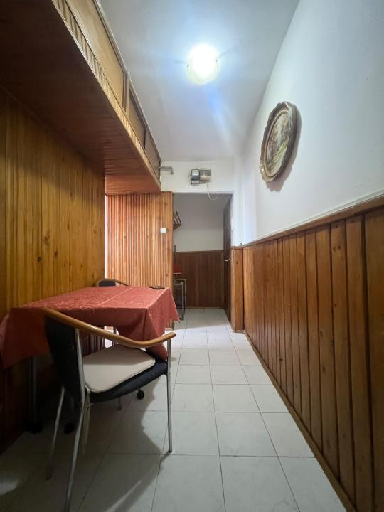 OCAZIE - Apartament 2 camere, 42 mp, etaj 1 - zona Sagului