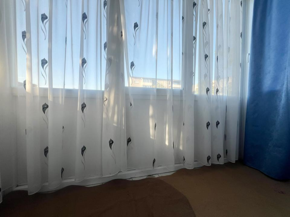 OCAZIE - Apartament 2 camere, 42 mp, etaj 1 - zona Sagului