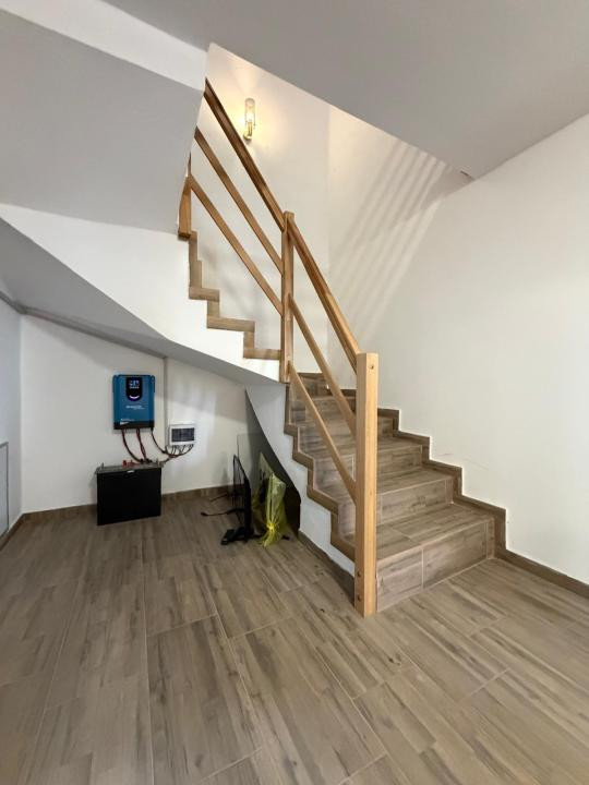 Duplex 5 camere, 140 mp utili, 18 mp terasa, 380mp teren - Chisoda