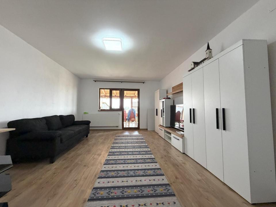 Duplex 5 camere, 140 mp utili, 18 mp terasa, 380mp teren - Chisoda