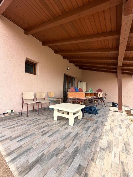 Duplex 5 camere, 140 mp utili, 18 mp terasa, 380mp teren - Chisoda