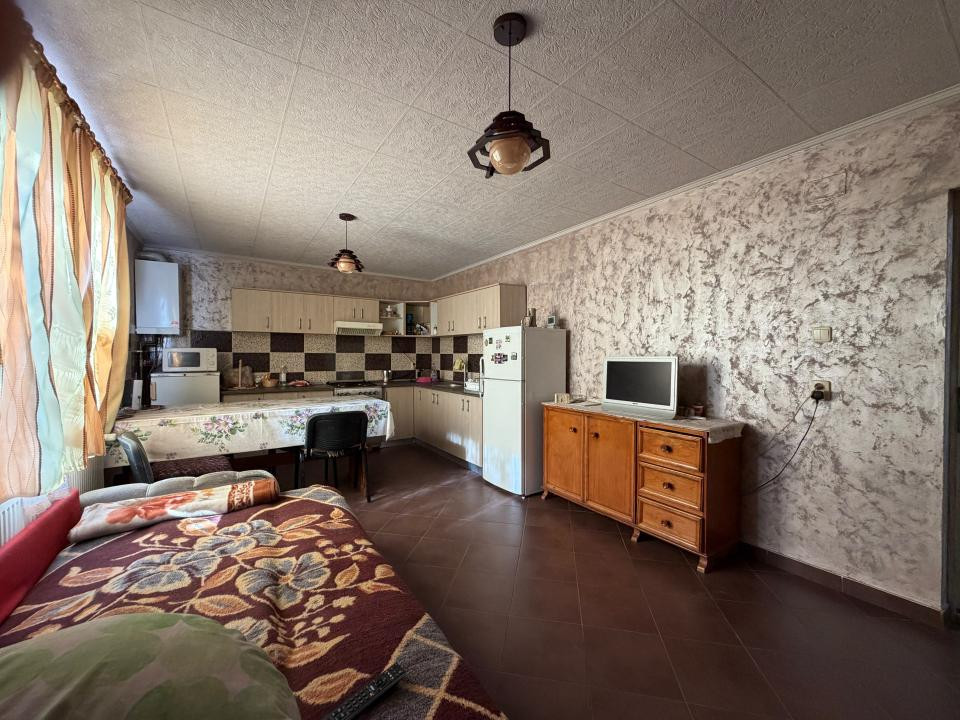 Casa individuala 200 mp utili, 1600 mp teren -Chisoda 
