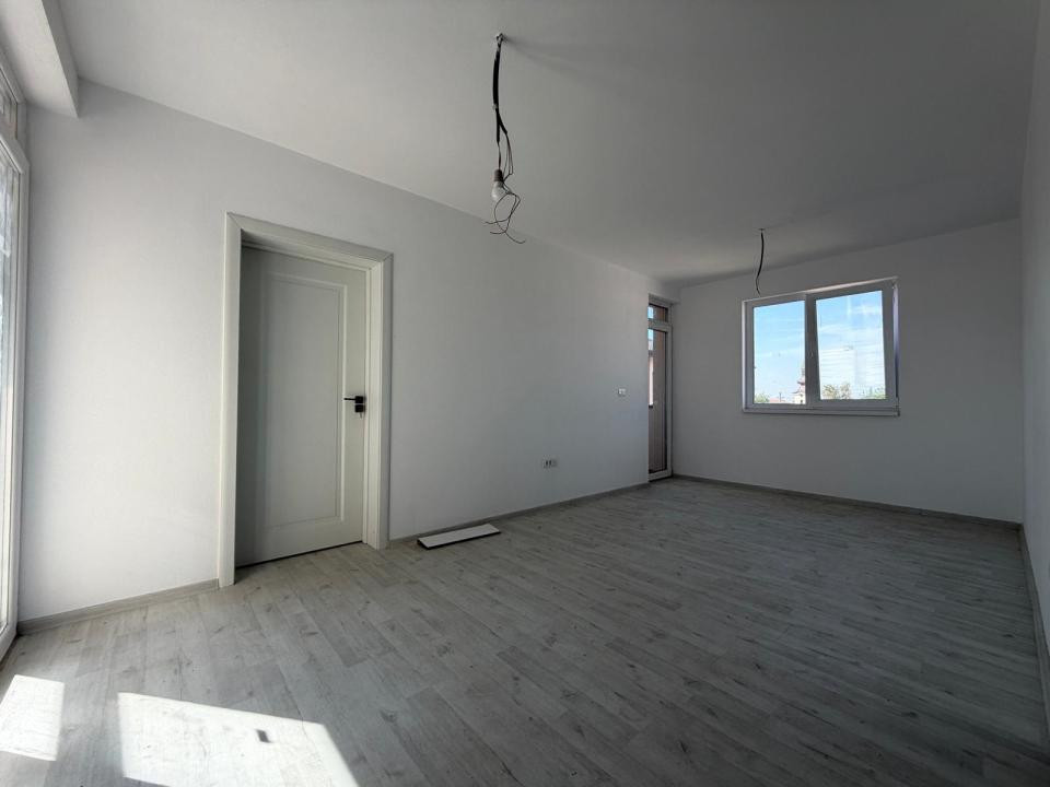 Apartament 2 camere, decomandat, 52 mp utili, etaj 3,  loc de parcare - Chisoda