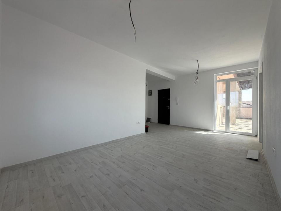 Apartament 2 camere, decomandat, 52 mp utili, etaj 3,  loc de parcare - Chisoda