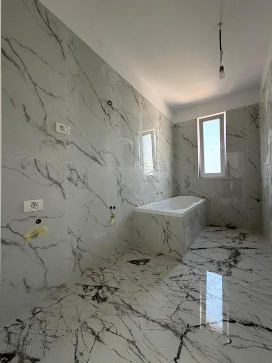Apartament 2 camere, decomandat, 52 mp utili, etaj 3,  loc de parcare - Chisoda