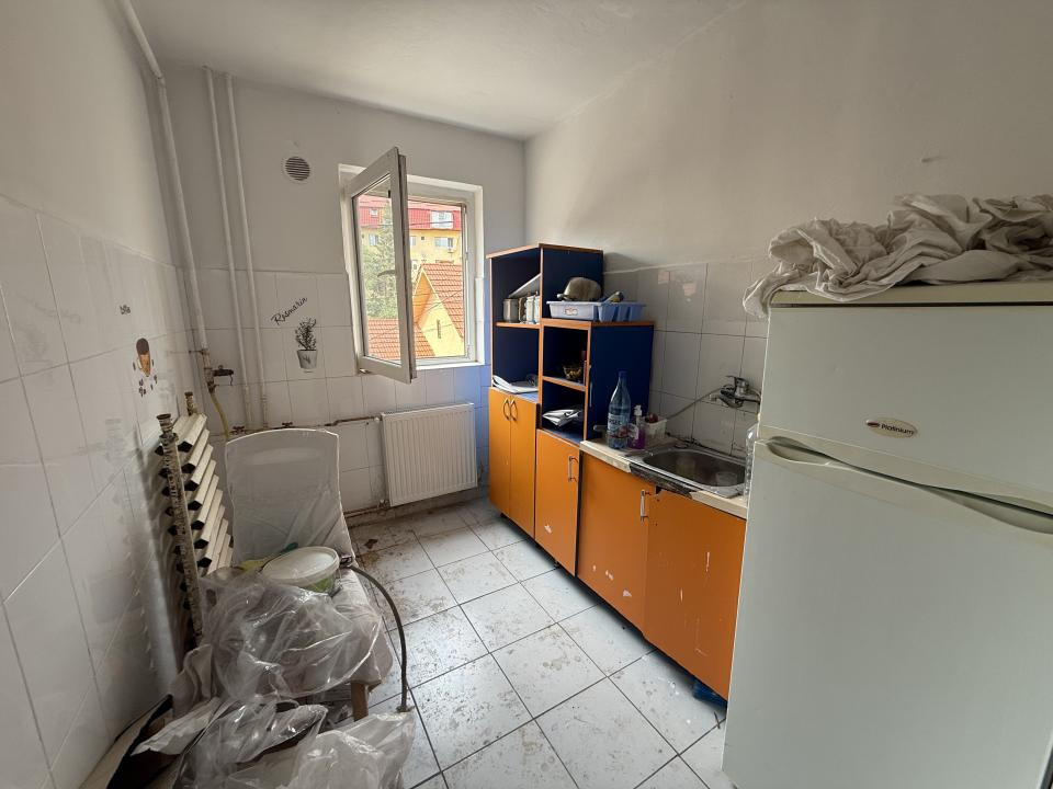 Apartament cu 2 camere, decomandat, 42 mp utili + balcon - Sagului