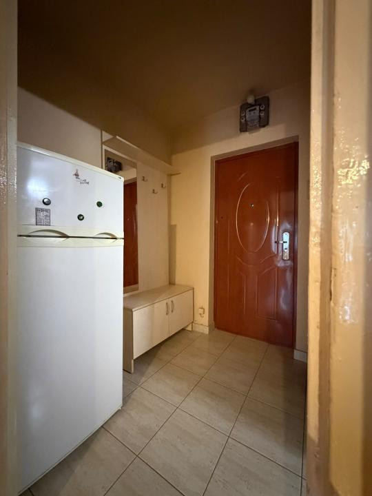 Apartament spatios, o camera, 32 mp utili + balcon - Circumvalatiunii