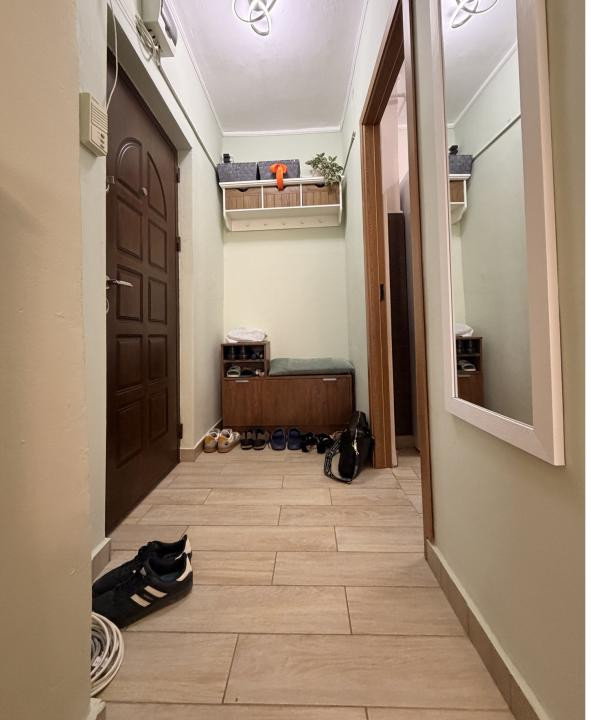 Apartament 3 camere, semidecomandat, 51 mp utili, etaj 7-Timisoara