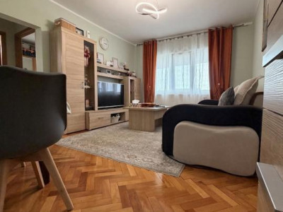 Apartament 3 camere, semidecomandat, 51 mp utili, etaj 7-Timisoara