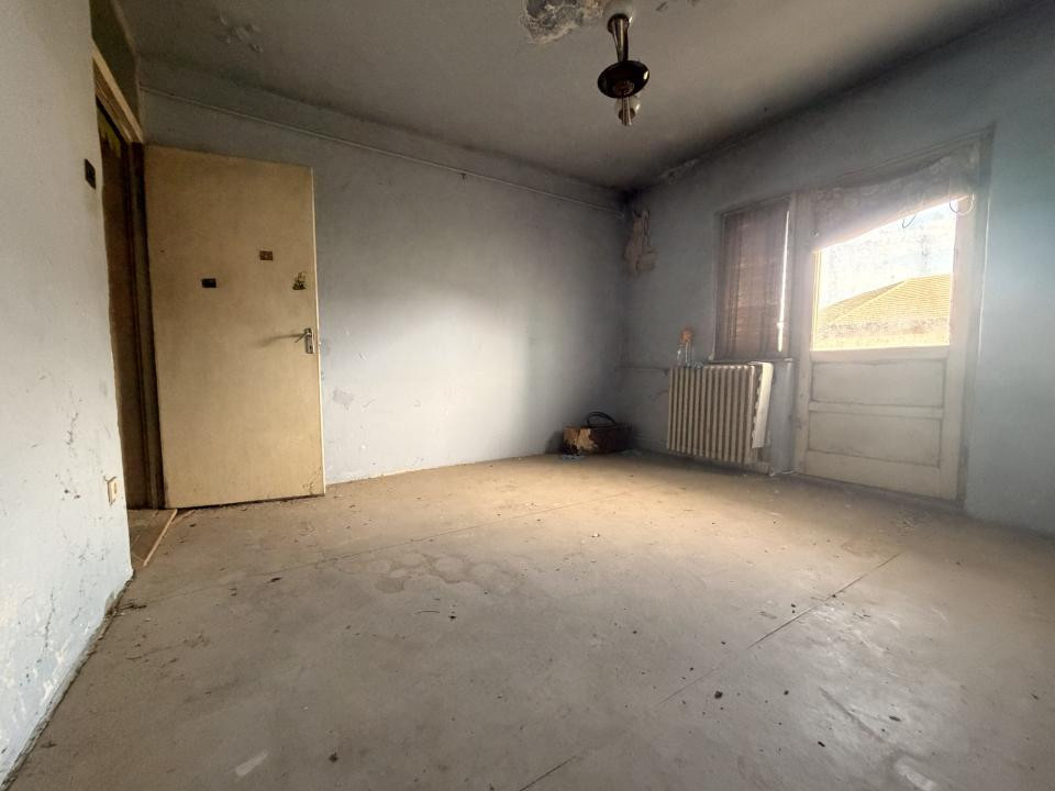 Apartament 3 camere, decomandat, 69 mp utili, etaj 4 - Soarelui 