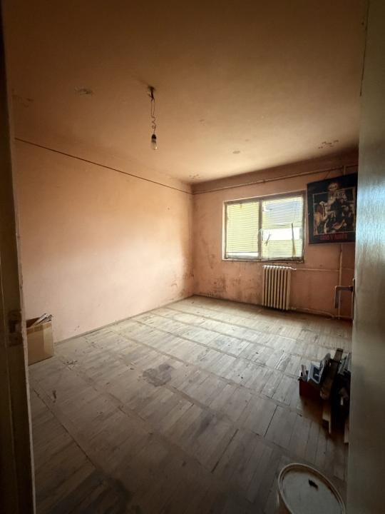 Apartament 3 camere, decomandat, 69 mp utili, etaj 4 - Soarelui 