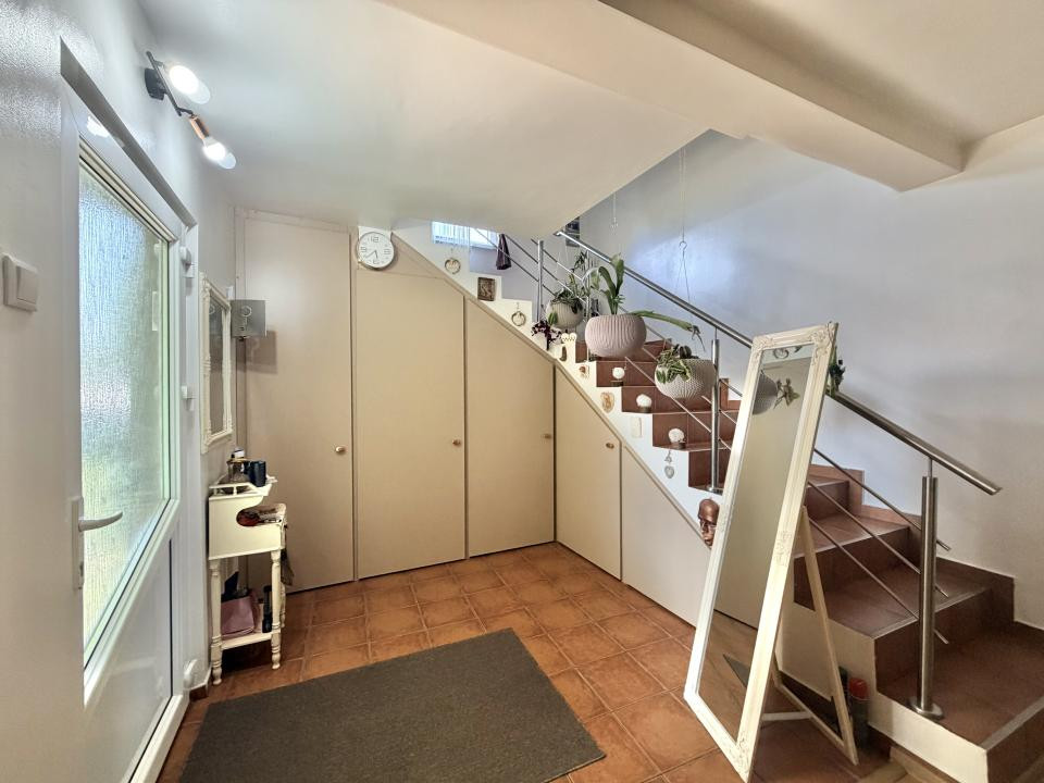 Casa individuala, 4 camere, 135mp utili, 400mp teren, terasa 60mp in Sanmihai 