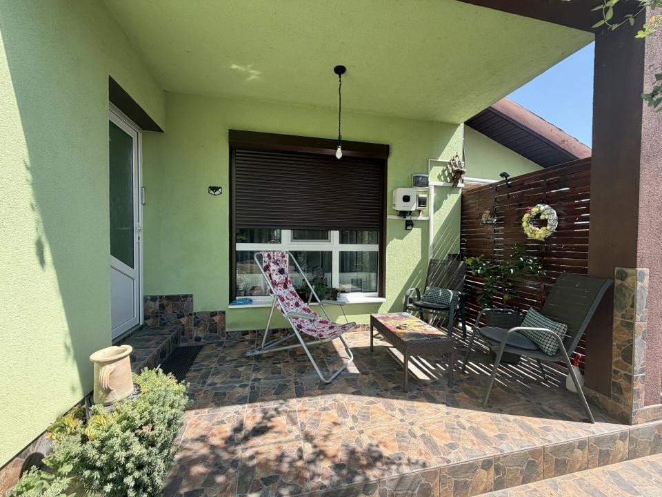 Casa individuala, 4 camere, 135mp utili, 400mp teren, terasa 60mp in Sanmihai 