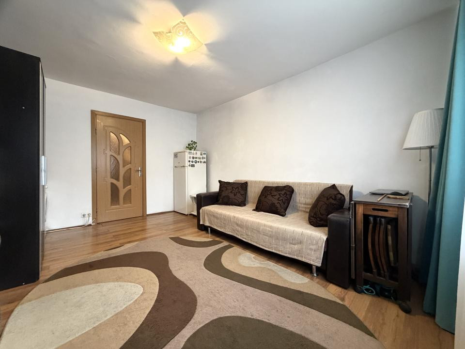 Apartament cu 1 camera, 22 mp utili, etaj 3, mobilat-zona Buziasului