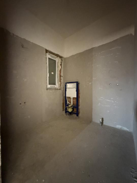 Apartament cu 3 camere, decomandat, 81mp utili, gradina 70mp - Giroc