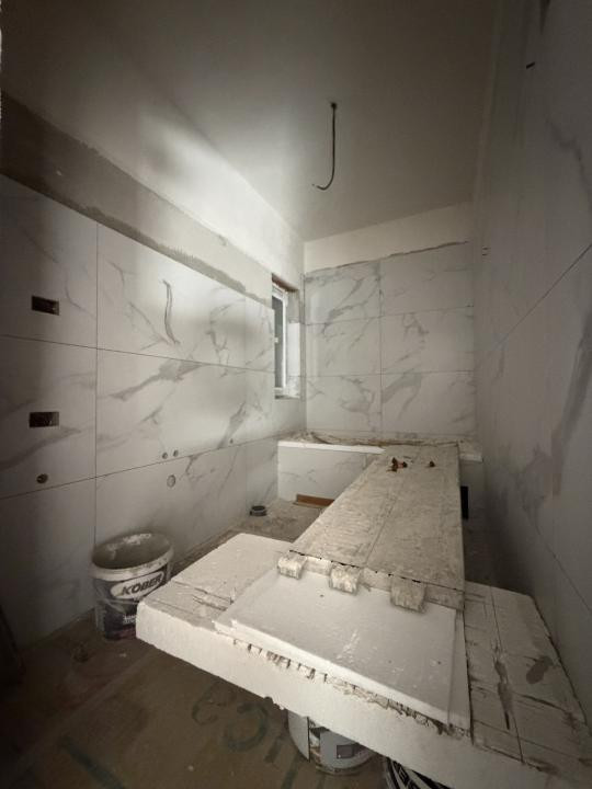 Apartament cu 2 camere, decomandat, 60 mp utili, balcon 6mp - Giroc