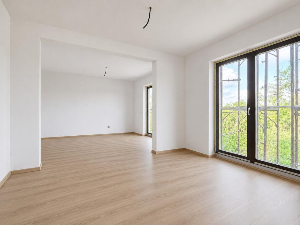 Duplex 5 camere, 3 bai, 120mp utili, 200mp teren - Chisoda
