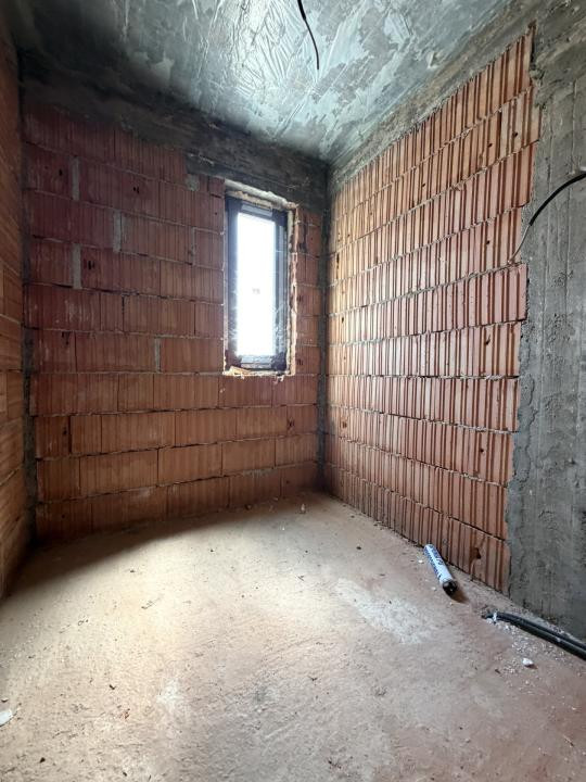 Duplex 5 camere, 3 bai, 120mp utili, 200mp teren - Chisoda