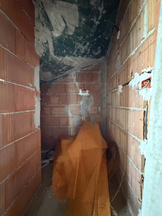 Duplex 5 camere, 3 bai, 120mp utili, 200mp teren - Chisoda