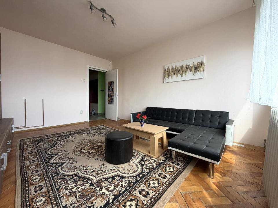 Apartament cu 2 camere, 44mp utili, etaj 9, garaj - Zona Dacia