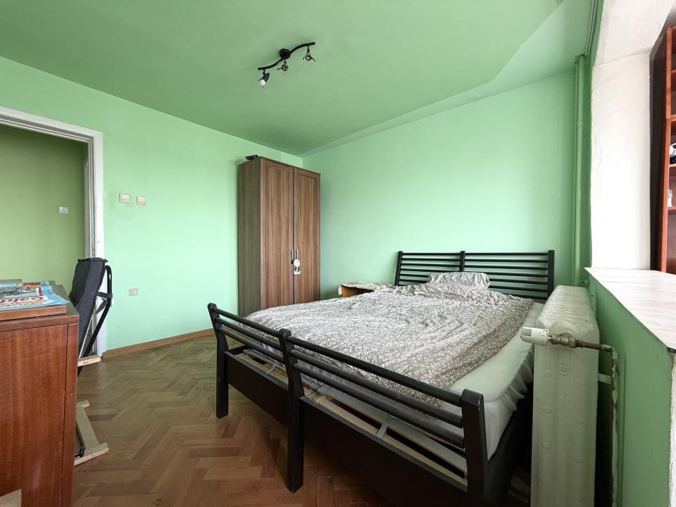 Apartament cu 2 camere, 44mp utili, etaj 9, garaj - Zona Dacia