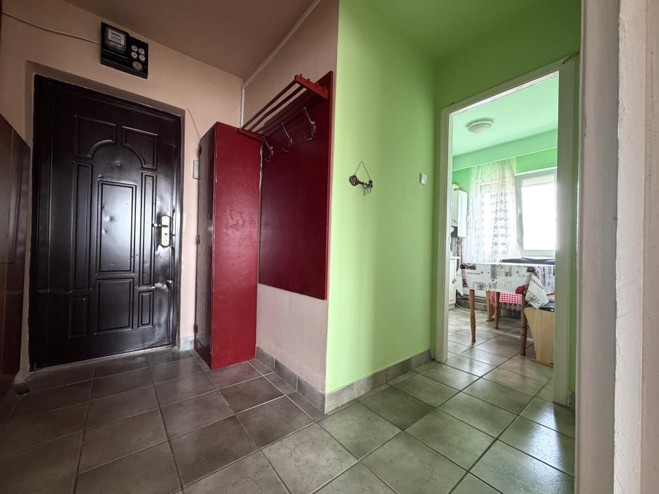 Apartament cu 2 camere, 44mp utili, etaj 9, garaj - Zona Dacia