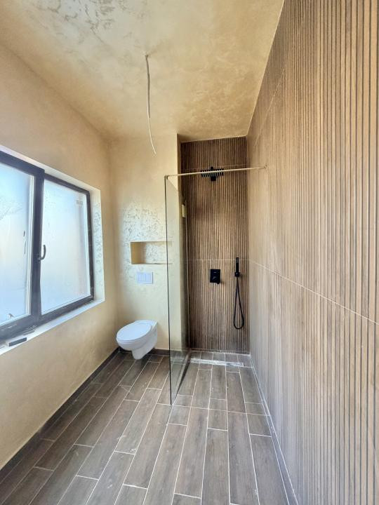 Duplex 4 camere+ spatiu comercial, 120 utili, 260 teren in Giroc 