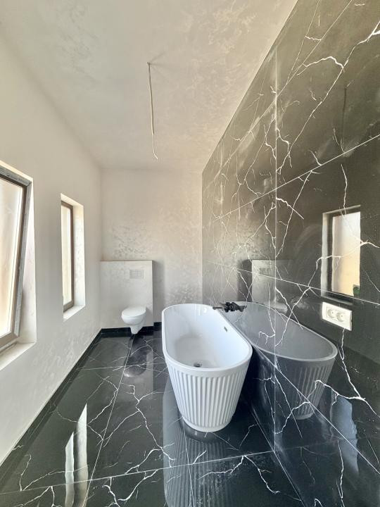 Duplex 4 camere+ spatiu comercial, 120 utili, 260 teren in Giroc 