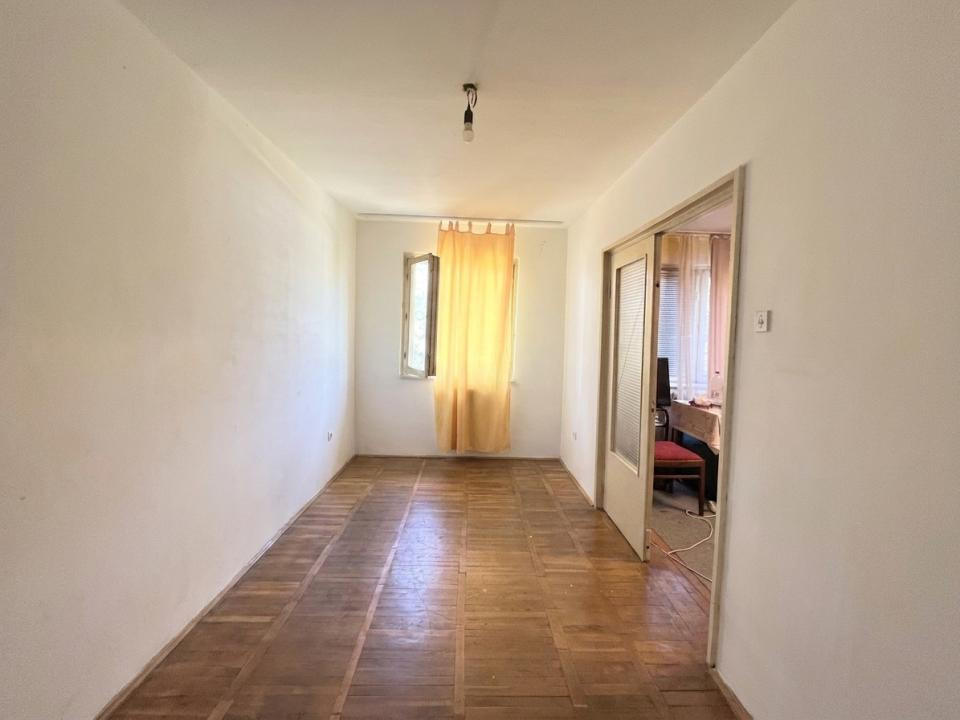  OCAZIE - Apartament 2 camere, 40 mp, parter - Piata Doina