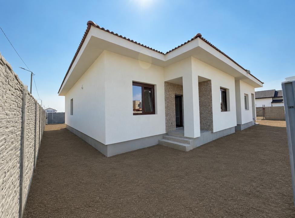 Duplex 4 camere, 325mp teren, despartit prin dressing in Giroc 