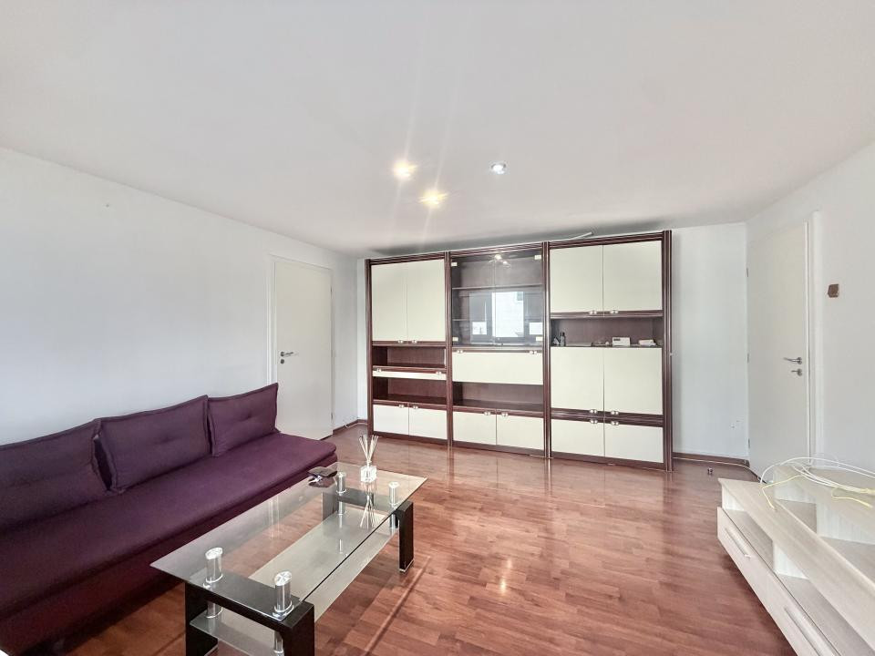 Apartament 3 camere, etaj 2, mobilat/utilat in zona Dambovita 