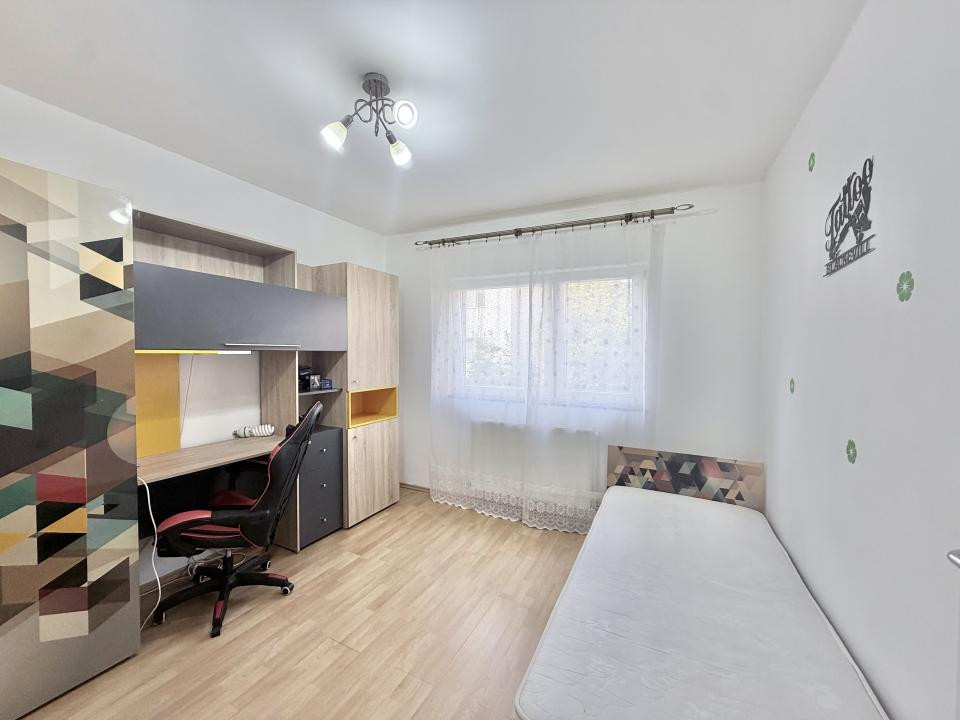 Apartament 3 camere, etaj 2, mobilat/utilat in zona Dambovita 