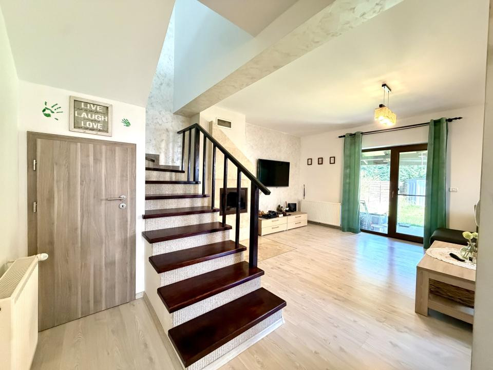 Duplex cu perete dublu, 108 mp utili, 303 mp teren - Dumbravita, zona Kaufland 