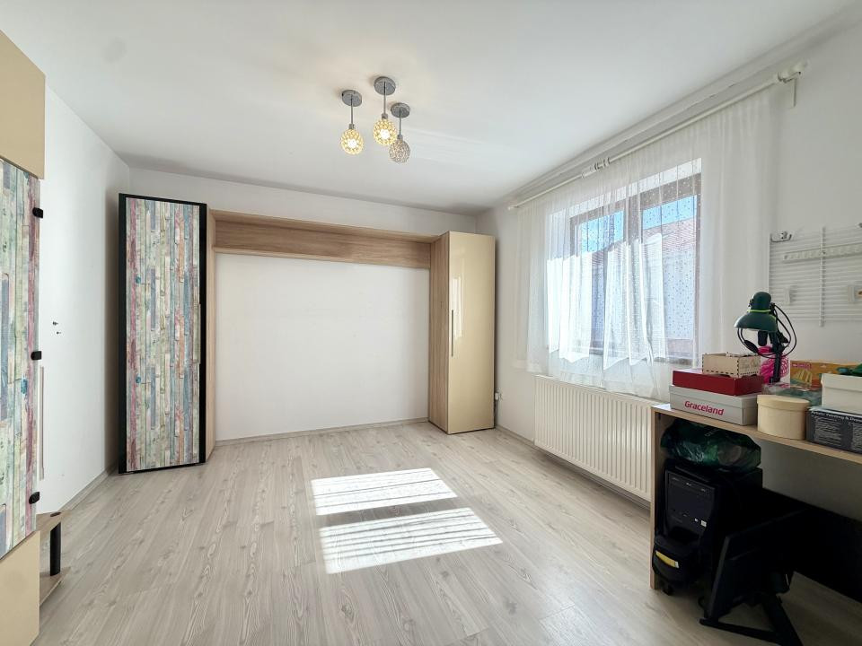 Duplex cu perete dublu, 108 mp utili, 303 mp teren - Dumbravita, zona Kaufland 