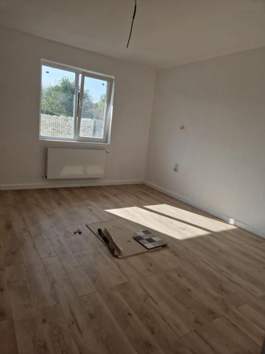 Casa individuala 3 camere, 100mp utili, 600mp teren in Sanmihai 