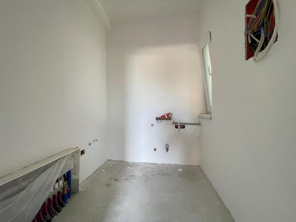 Duplex despartit, pe parter, 4 camere, 101mp - Mosnita Noua