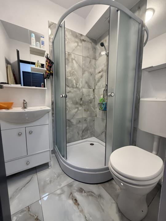 Apartament cu o camera, etaj 2, complet renovat - Sagului