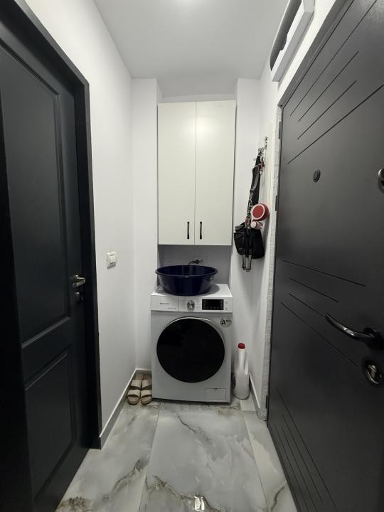 Apartament cu o camera, etaj 2, complet renovat - Sagului