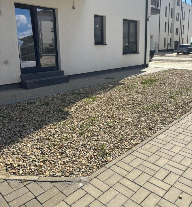 Apartament 2 camere, decomandat, 43 mp utili, parter, loc de parcare - Giroc