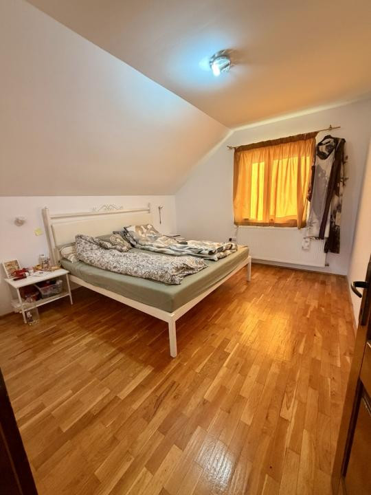 Casa individuala in vatra veche din Giarmata Mare 