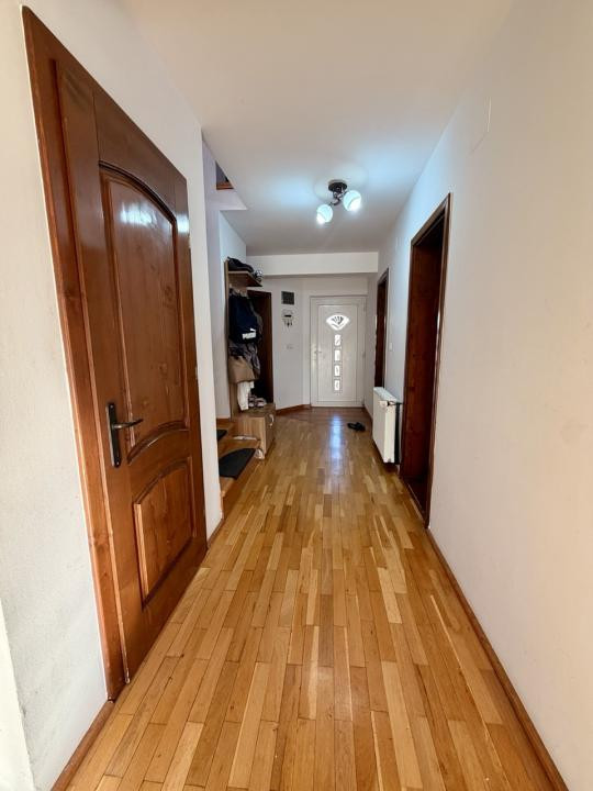 Casa individuala in vatra veche din Giarmata Mare 