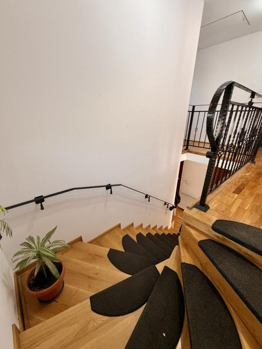 Casa individuala in vatra veche din Giarmata Mare 